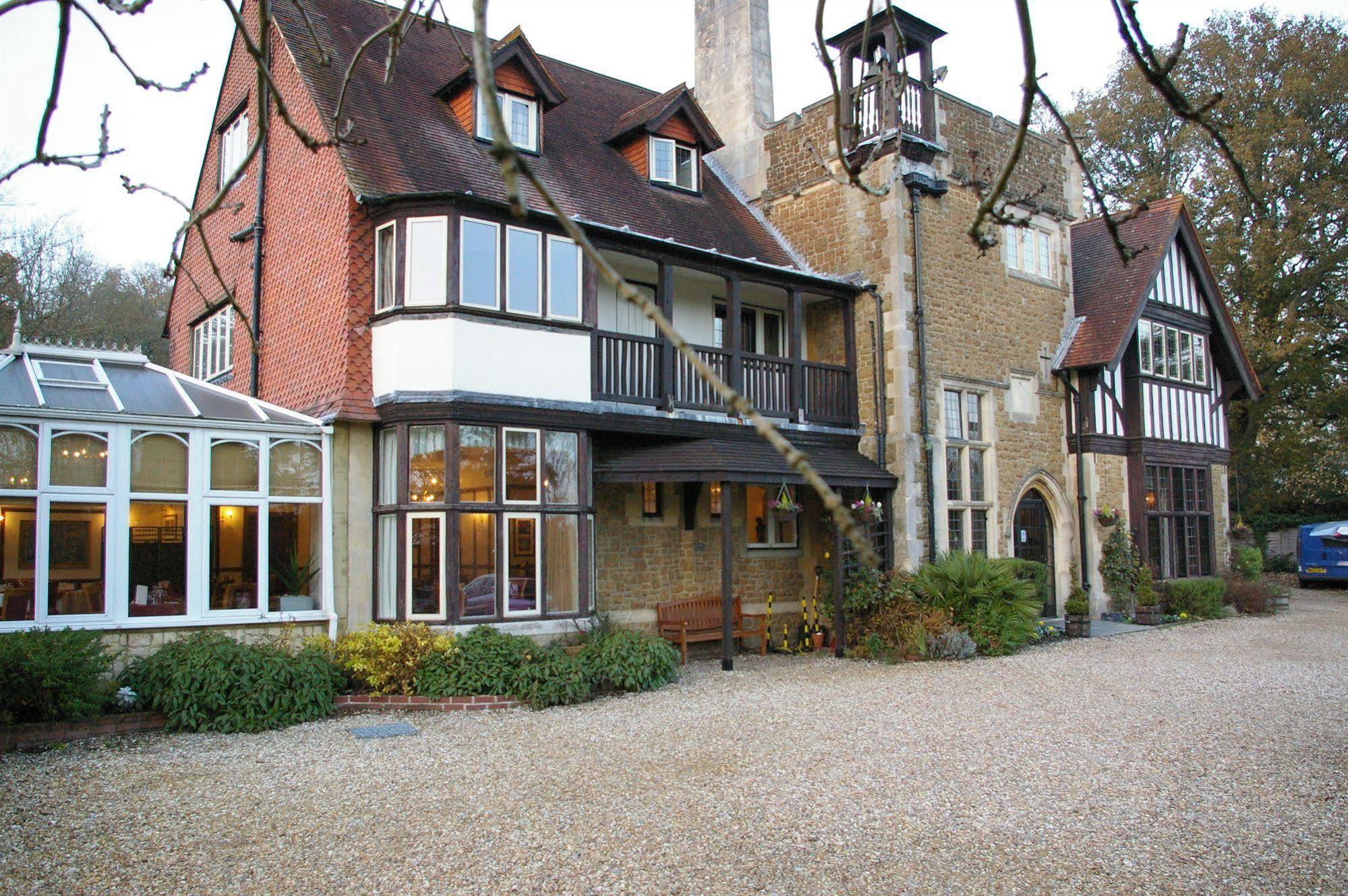 Farnham House Hotel Exterior foto
